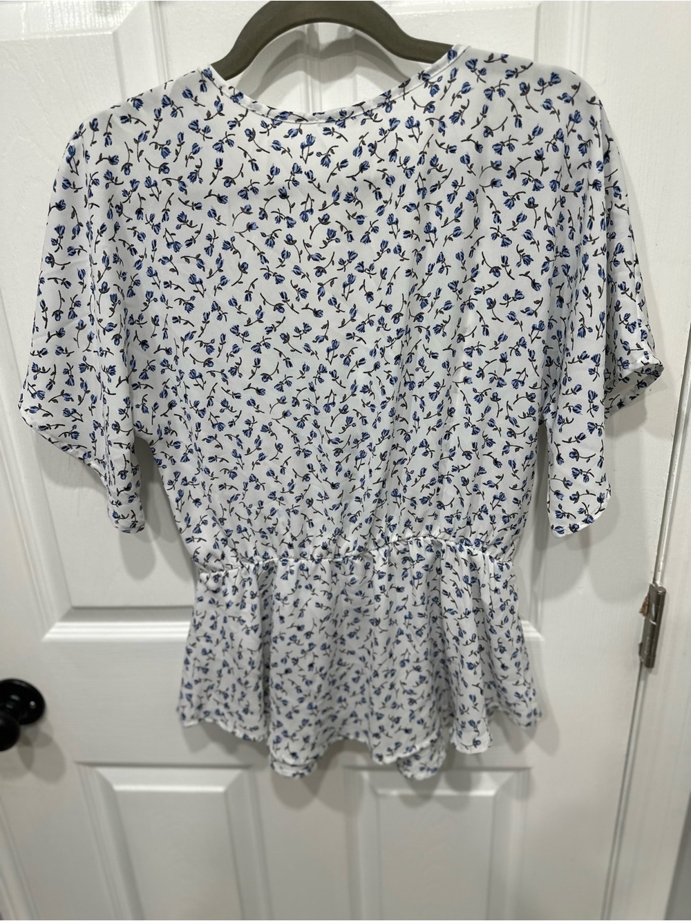 Sienna Sky White Blouse with Blue Floral Print - Picture 4 of 6